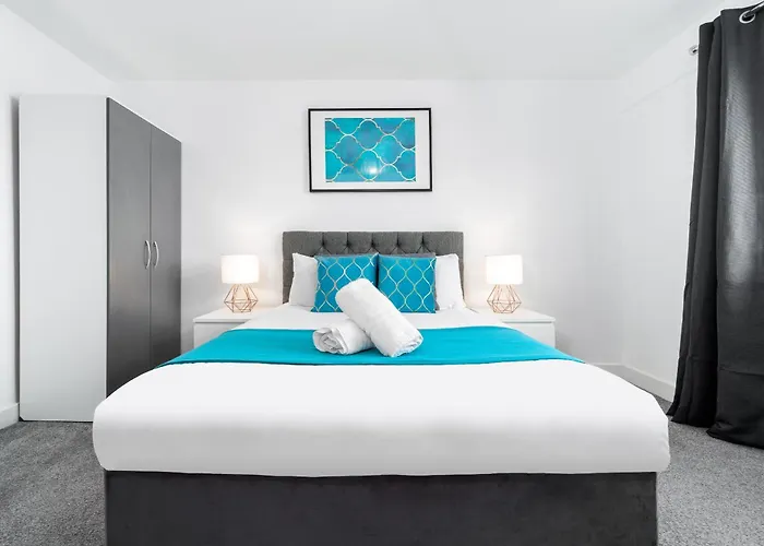 City Centre Apartment - Juliette Balcony - Fast Wifi 19A