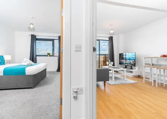 City Centre Apartment - Juliette Balcony - Fast Wifi 19A