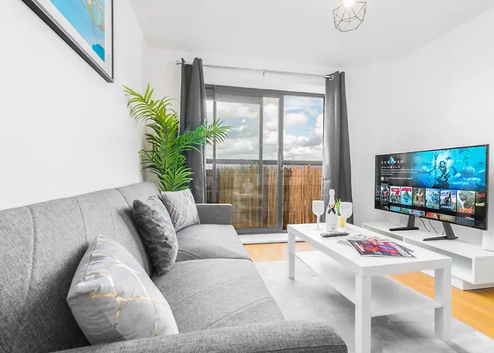 City Centre Apartment - Juliette Balcony - Fast Wifi 19A